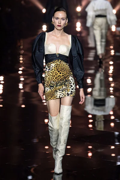Look 5